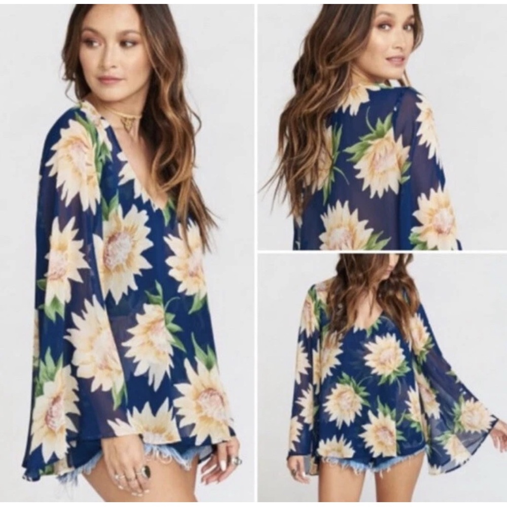 Show Me Your MuMu Navy Floral V-Neck Bell Sleeve Blouse